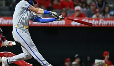 Royals beat the Angels 7-6 to snap 4-game losing streak