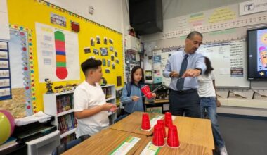 Sacramento teacher inspires former students to become teachers themselves | National and World News