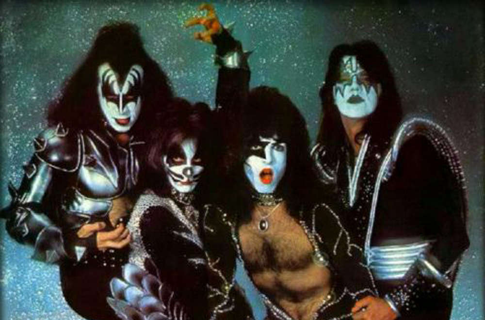 KISS SET TO RELEASE 'KISS DESTROYS ANAHEIM '76' LIVE ALBUM