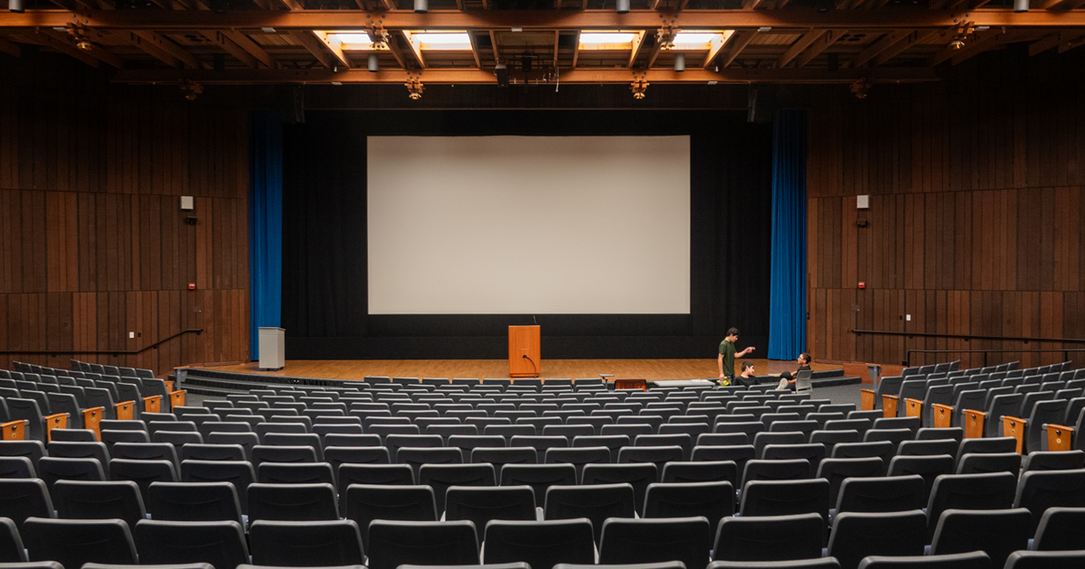 UC Berkeley shakes up introductory CS course by implementing AI-assisted project | Academics