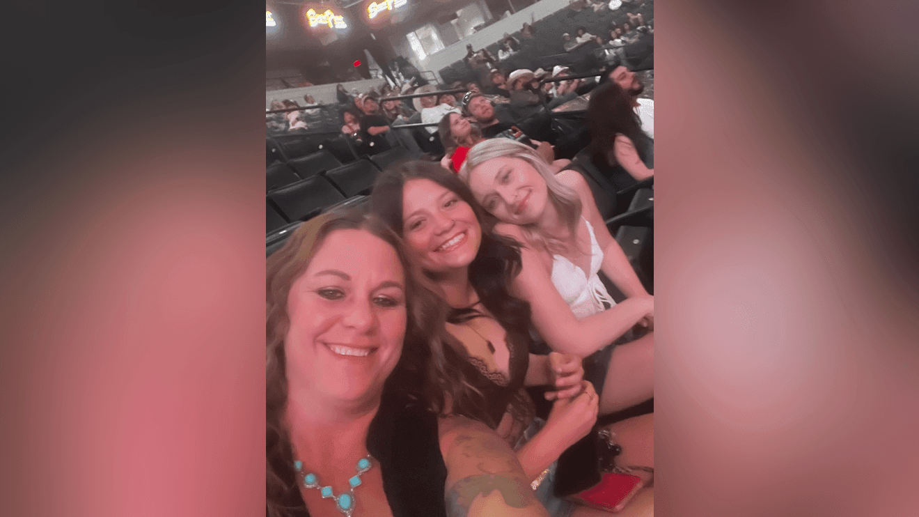 Mother, daughters killed in Bakersfield crash were returning from concert in Fresno