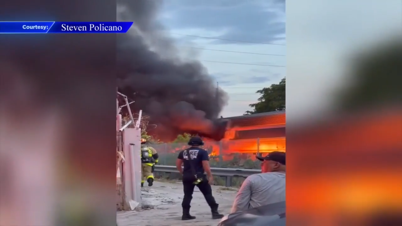 Witnesses share story after Amtrak train crashes into car and sparks blaze in Oakland Park; no serious injuries reported - WSVN 7News | Miami News, Weather, Sports