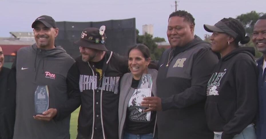 Coach John Beam's legacy honored at Oakland Ballers game