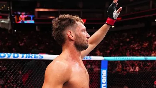 UFC Sacramento video: Reinier de Ridder thrashes Roman Dolidze