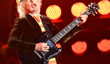 Review: AC/DC, Angus Young concert tour fills Levi's Stadium in Santa Clara
