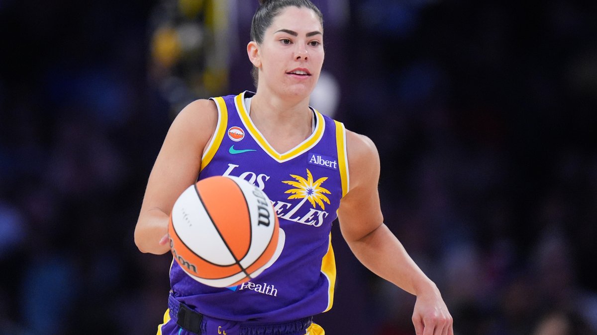 Sparks send Kelsey Plum to Mercury for 2026 1st-round pick and Monique Akoa Makani – NBC Los Angeles