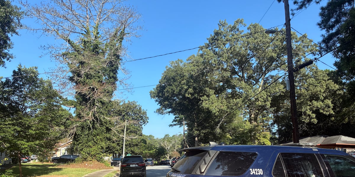 Atlanta police officer shot in Oakland City neighborhood