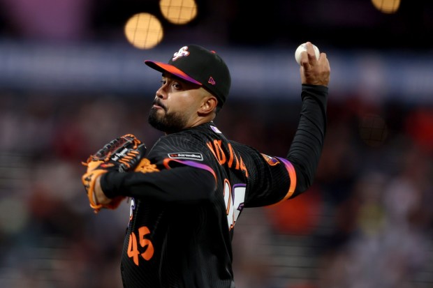 San Francisco Giants pitcher Anthony Molina (45) delivers against the Cincinnati Reds in the fifth inning of their MLB game at Oracle Park in San Francisco, Calif., on Tuesday, Aug. 25, 2026. (Ray Chavez/Bay Area News Group)