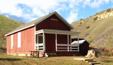 Only 45 minutes from L.A.: This 19th-century ghost town hides the ruins of the longest continually operating oil well in the world