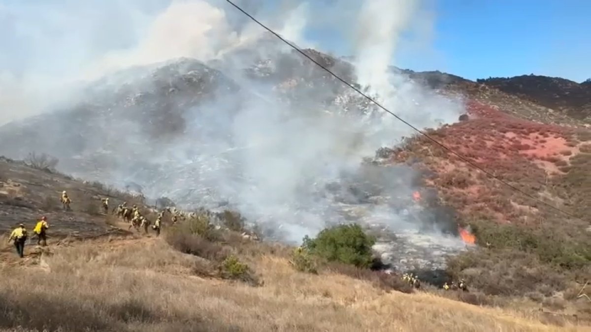 Brush fire sparks in Dehesa, threatening homes and prompting evacuations – NBC 7 San Diego