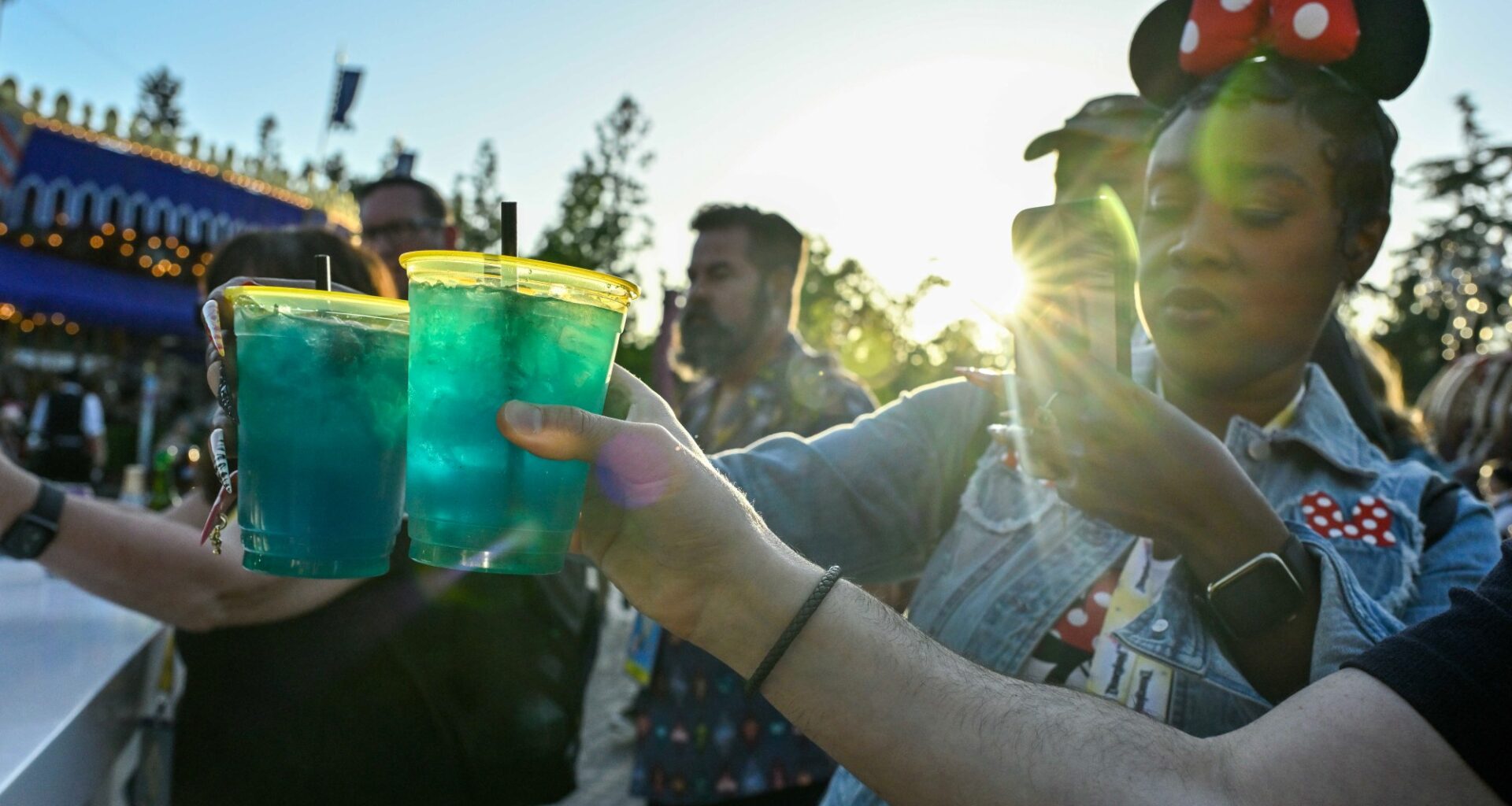Disneyland raises drink prices with $20 cocktails becoming the norm – Pasadena Star News
