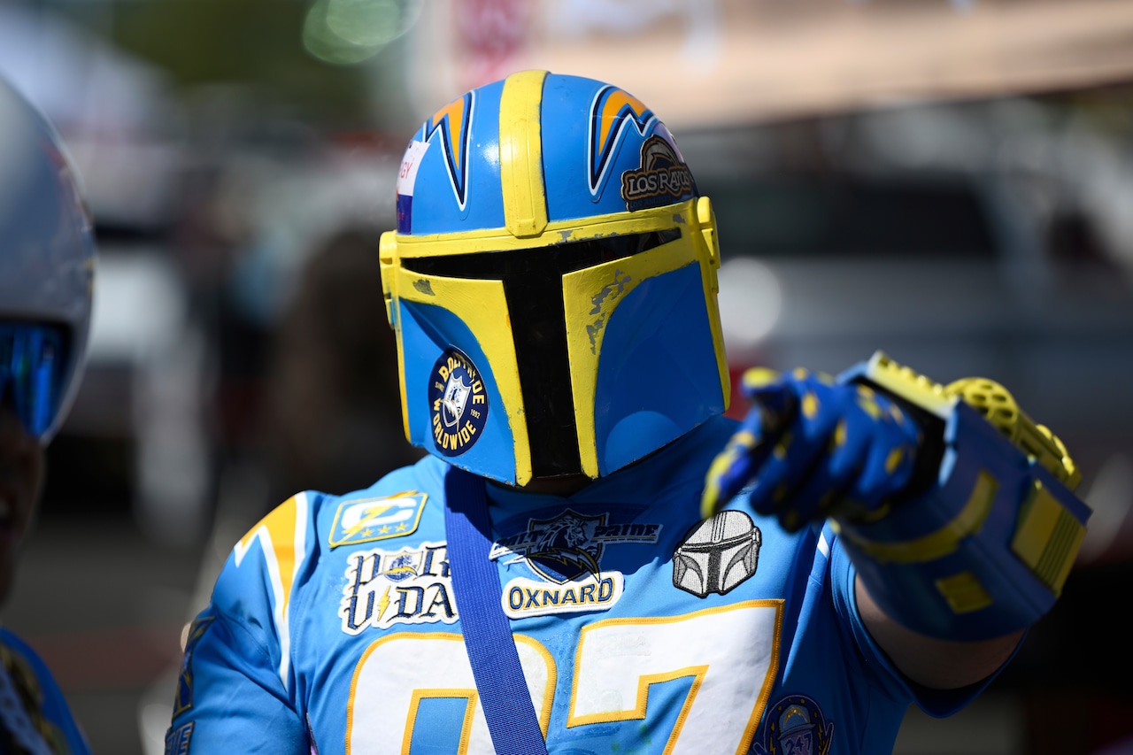 The complete guide to streaming the San Francisco 49ers vs Los Angeles Chargers game tonight without spending anything