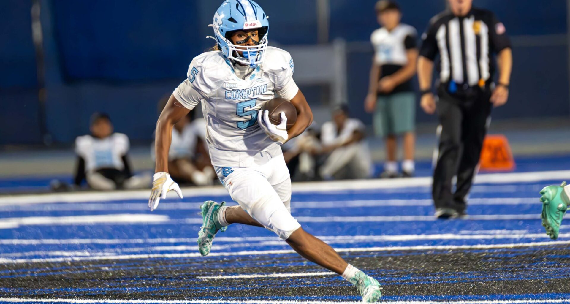 Football: Compton’s Edward Rivera Scores Four Touchdowns In Win Over Orange Vista – The562.org