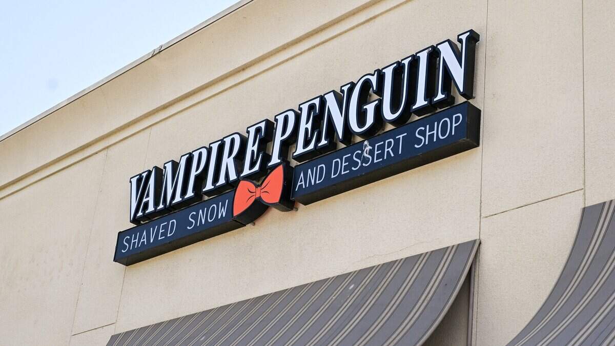 The Vampire Penguin location in on Chaplain and Perrin in Fresno is permanently closing after five years in business. Their final day of operation will be Sunday, August 16, 2026. It specialized in gourmet shaved snow, which is what they say is a unique hybrid dessert combining the rich, creamy texture of ice cream with the light, fluffy feel of shaved ice.