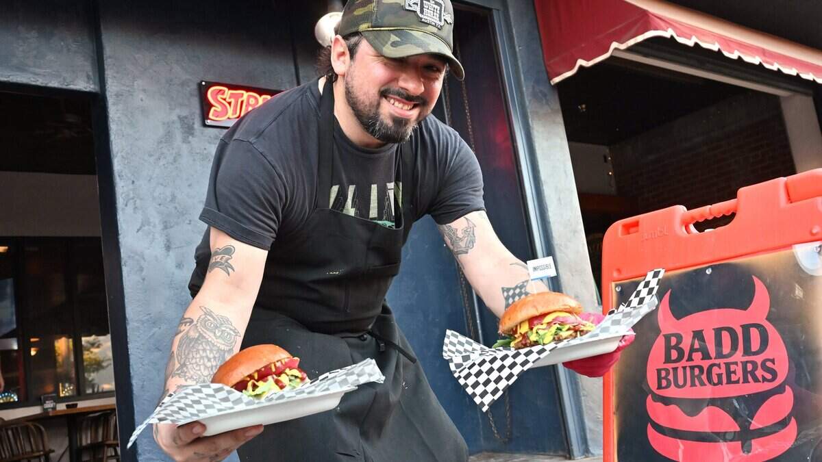 New late-night burger spot in Tower District, Fresno