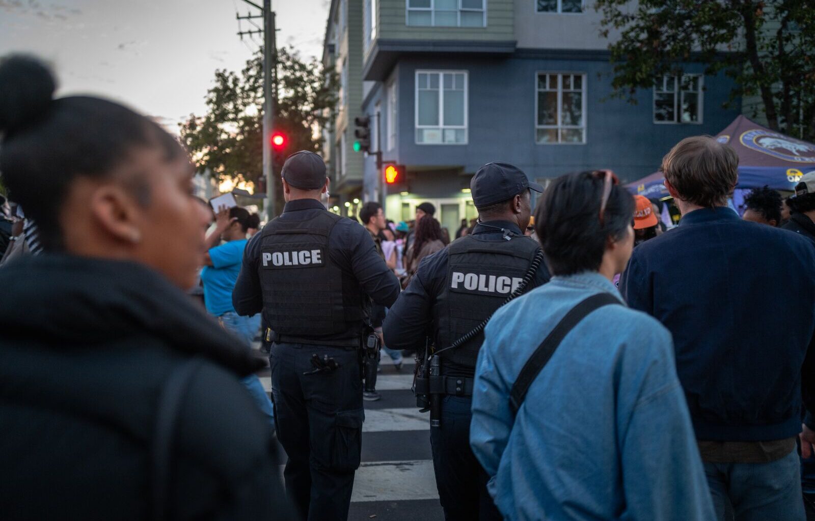 Oakland police reach tentative deal for 14% pay raise over 5 years