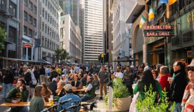 Downtown SF is closing a block for a free, 5-hour block party with live music, drinks, and a screening of the Valkyries' game