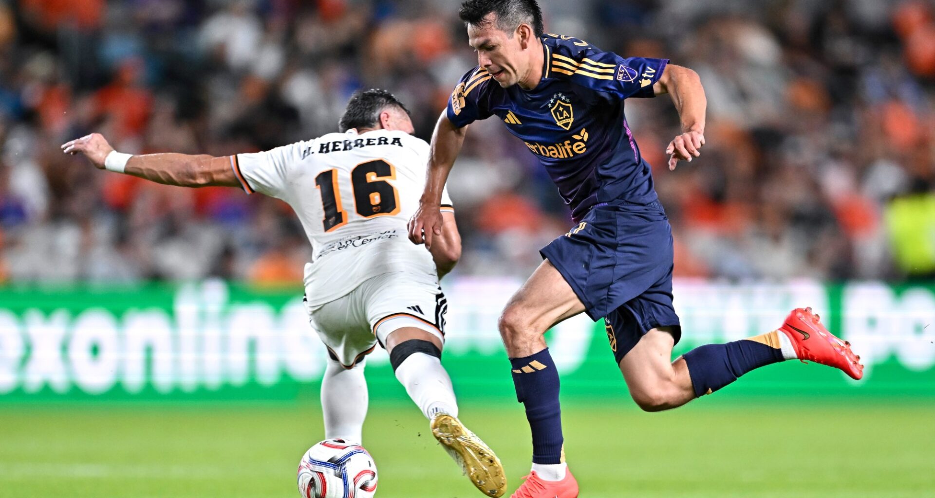 Galaxy host San Jose in California Clasico with "Chucky" Lozano set for home debut