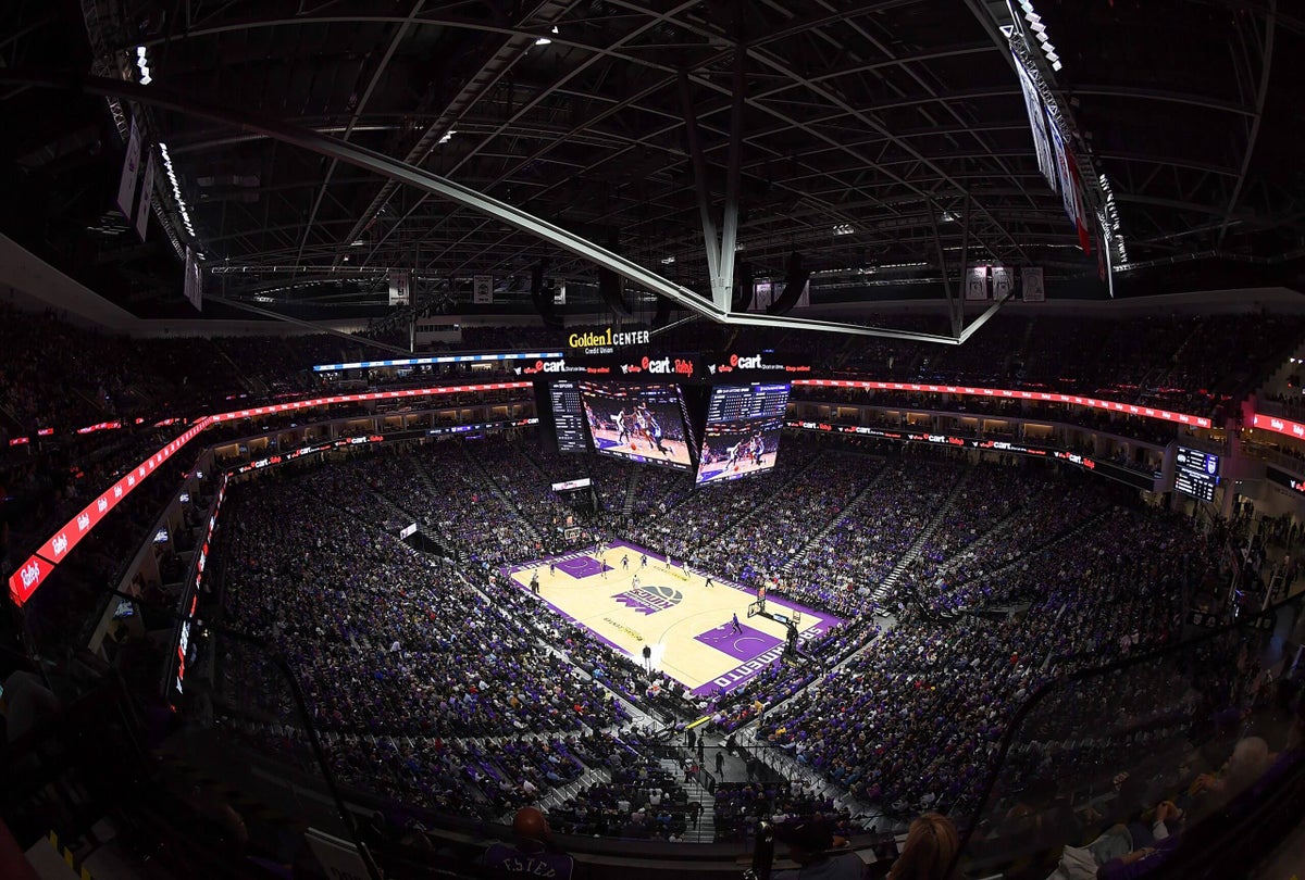 Former trainer sues Kings, alleging pregnancy discrimination: ‘Your life is ruined’