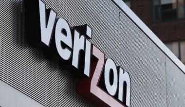 Fiber cuts from vandalism leads to disruption in Verizon service – NBC Los Angeles