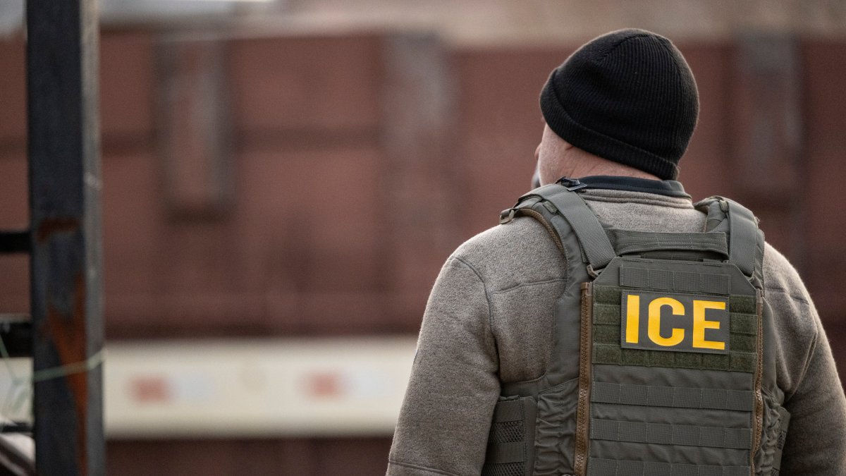 Deadline for ICE officers to get body cameras – NBC Los Angeles