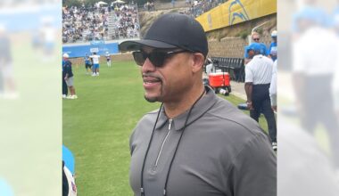 Tom Krasovic: Career honor brings former San Diego Chargers receiver Anthony Miller to tears