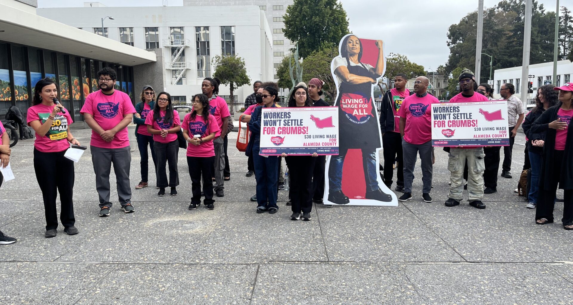 $30 minimum wage won’t appear on November ballot after Alameda County leaders call for study