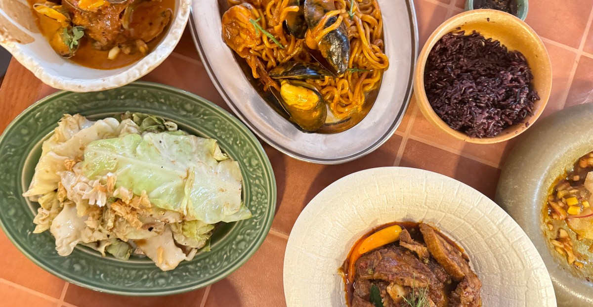 Spicy, Sour, and Salty Flavors Punch Up the Thai Dishes of San Francisco’s Saam