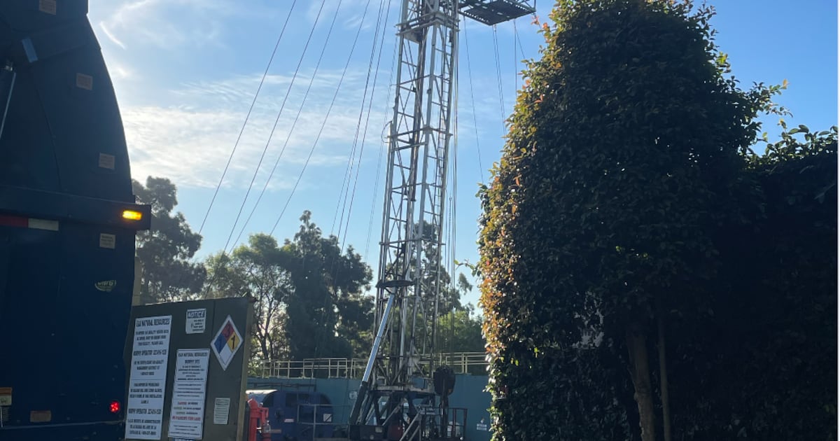 At city hearing, South LA residents call for an end to neighborhood drilling – Annenberg Media