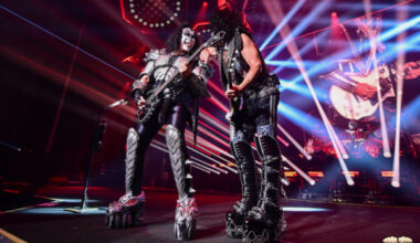 Kiss Destroys Anaheim '76 box set Archives