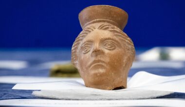FBI in LA returns dozens of ancient artifacts to Egyptian officials – Press Telegram
