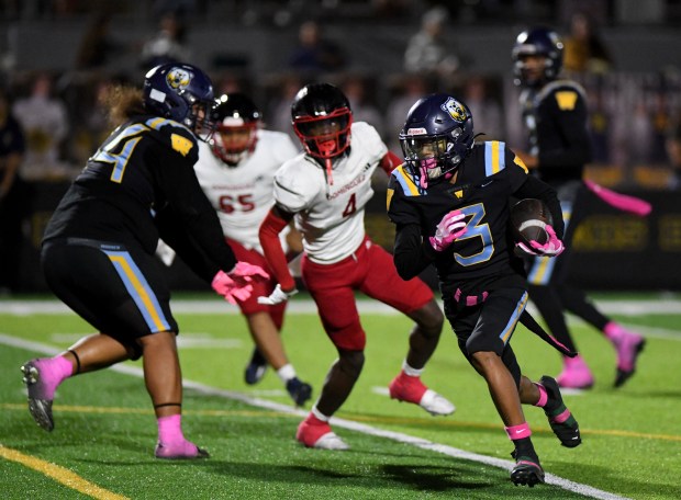 Warren's Julian Padin (3) carries for a touchdown against Dominguez during the fourth quarter of a Gateway League game on Friday, Oct. 10, 2025. (Photo by Axel Koester, Contributing Photographer)