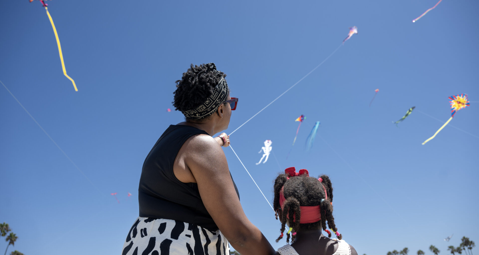 Long Beach Kite Festival celebrated its 13th year of bringing colorful kites, family fun – Press Telegram