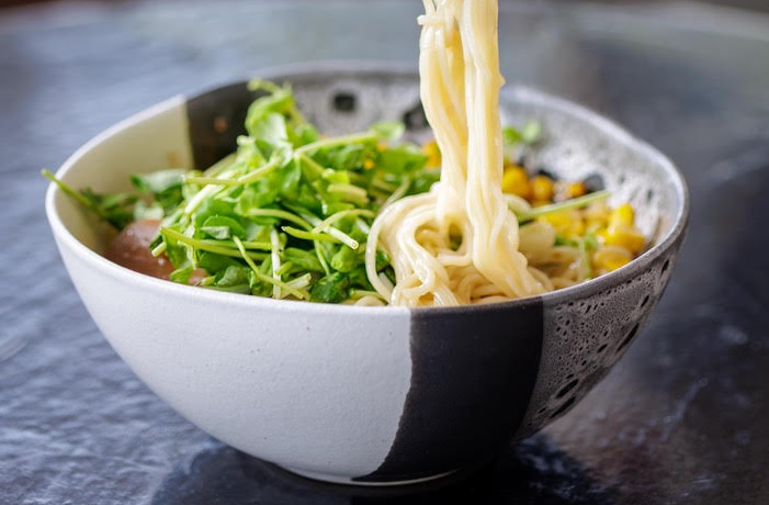 M Café Highlights No-Cook Options and New Vegan Ramen Amid LA Heat