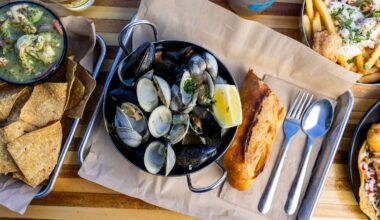 Restaurant Review: Mitch's Seafood | San Diego Magazine