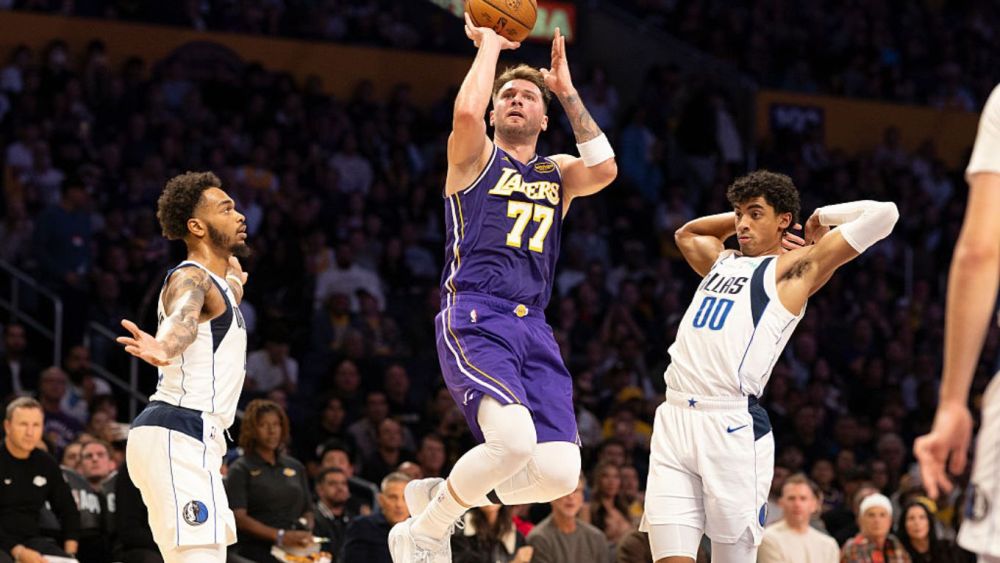 Jeanie Buss Seeks to Contest Lakers Sale to Iger, Kushner: Report
