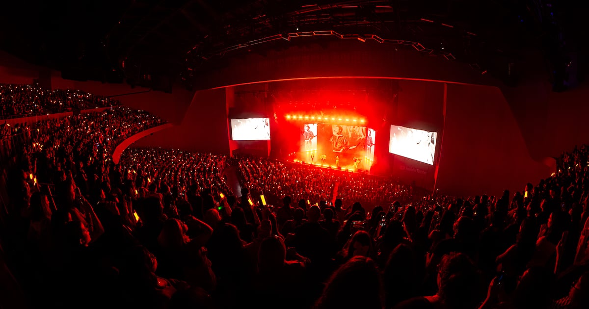 CORTIS Colors outside the lines of K-pop concert culture – Annenberg Media
