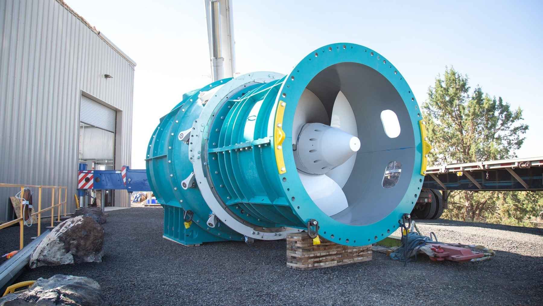 A California lab sent 112 sturgeon through a spinning hydropower turbine at up to 61 miles an hour and all but one came out alive, and the only thing changed from the textbook runner was the shape of the blades