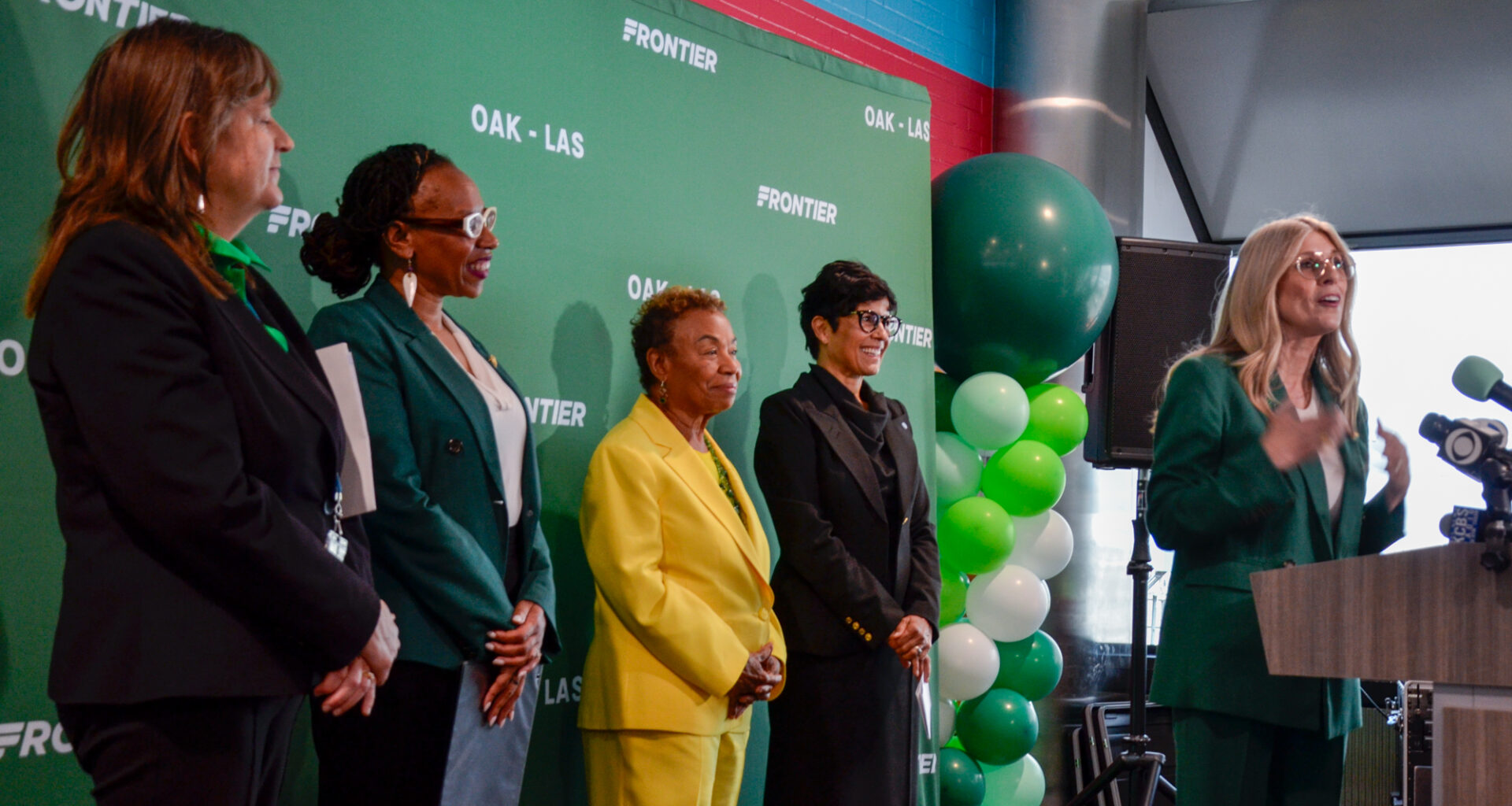 Oakland San Francisco Bay Airport celebrates Frontier Airlines’ return with inaugural Las Vegas service