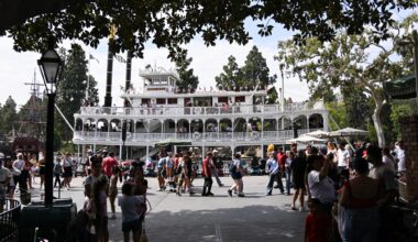 Disneyland discounts drive summer attendance growth – Orange County Register
