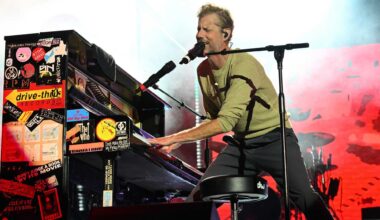 Andrew McMahon’s ‘Three Pianos’ serves as a career-spanning family reunion – Press Telegram