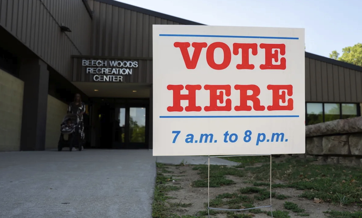 Michigan voters cite economy, need for change in primary election – The Oakland Press