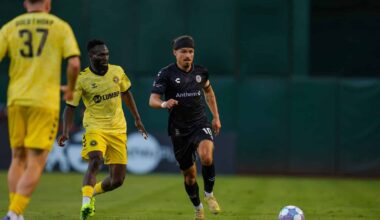 Alameda Post - A roots player goes for the ball in a match against the Pittsburgh Riverhounds.