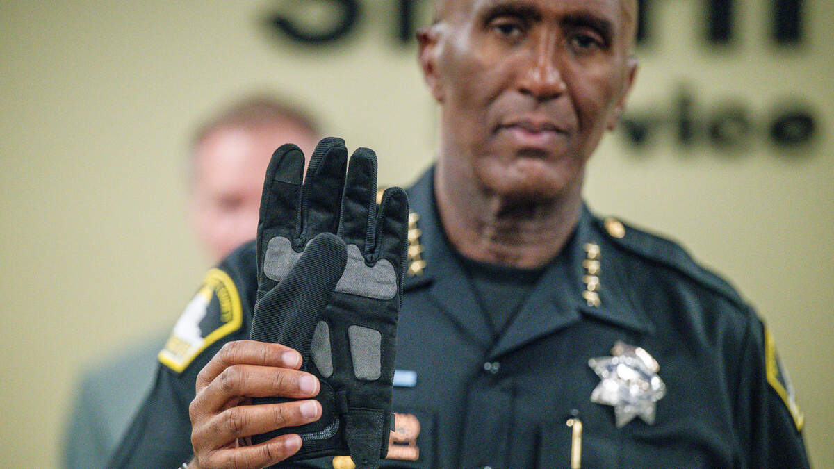 Sacramento sheriff doesn’t want California ban on shock gloves