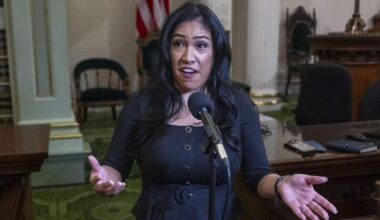 California bill bars some sex offenders from public office
