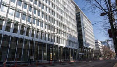 Legislature halts immigration, commerce bills in hearings