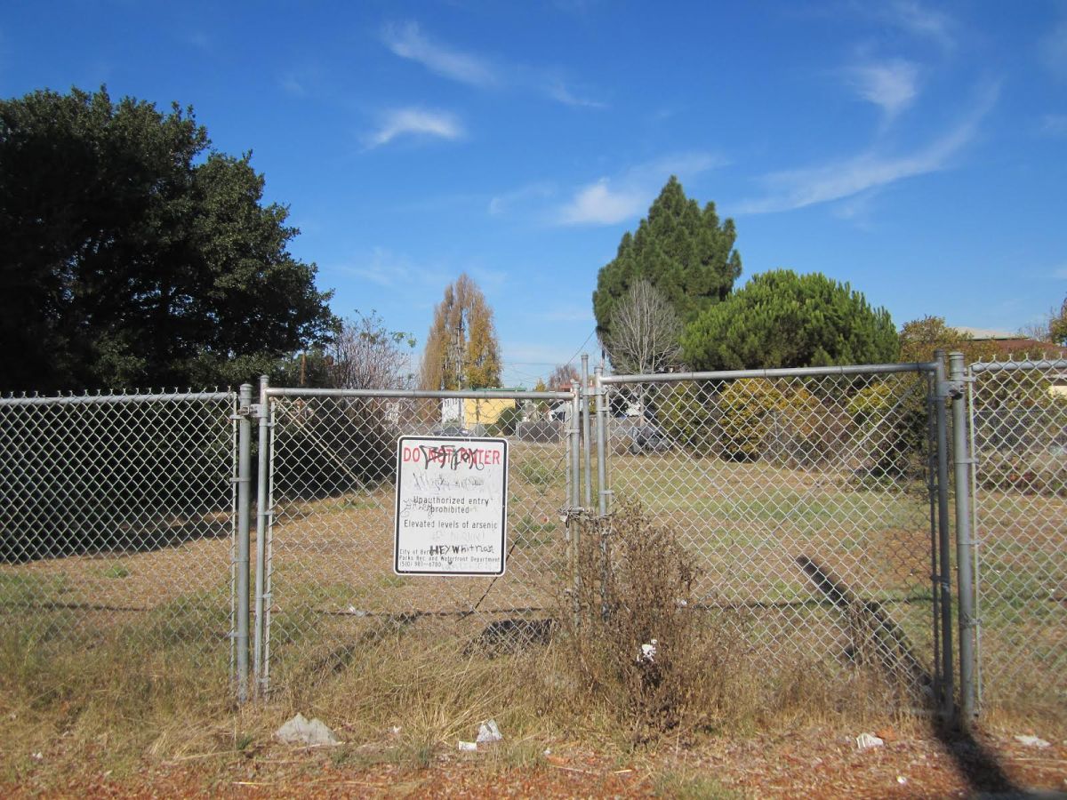 Berkeley groups want old railroad bed to be a public park