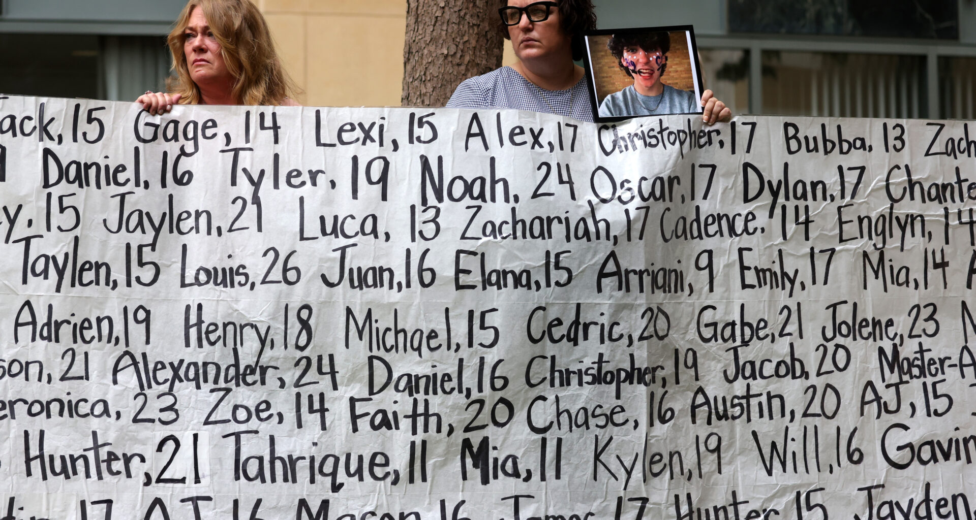 'She died by design': Mothers decry Meta outside courthouse as trial begins