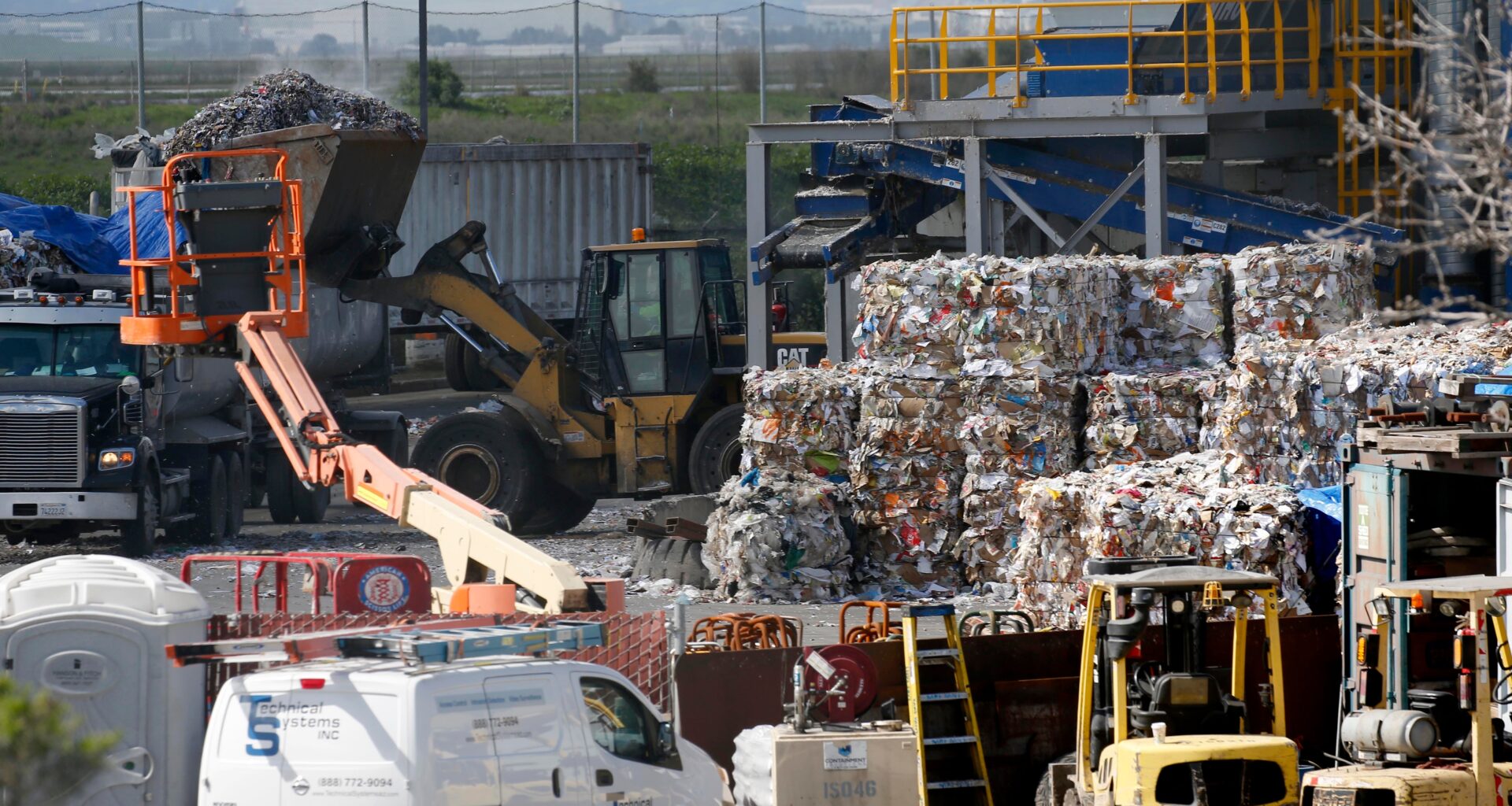 San Jose landfill ordered to reduce odors "like rotten eggs and spoiled food"