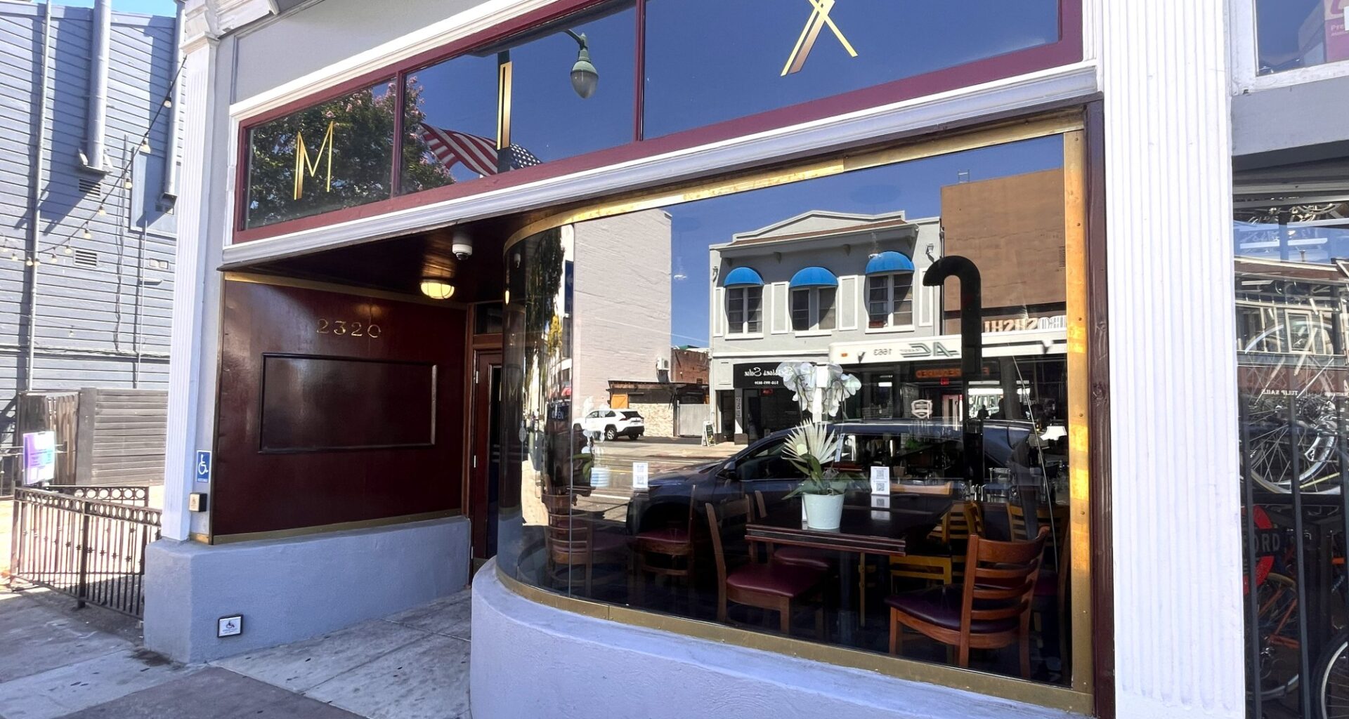 Alameda dining: Burgers and cocktails star at the late-night Mix Bar